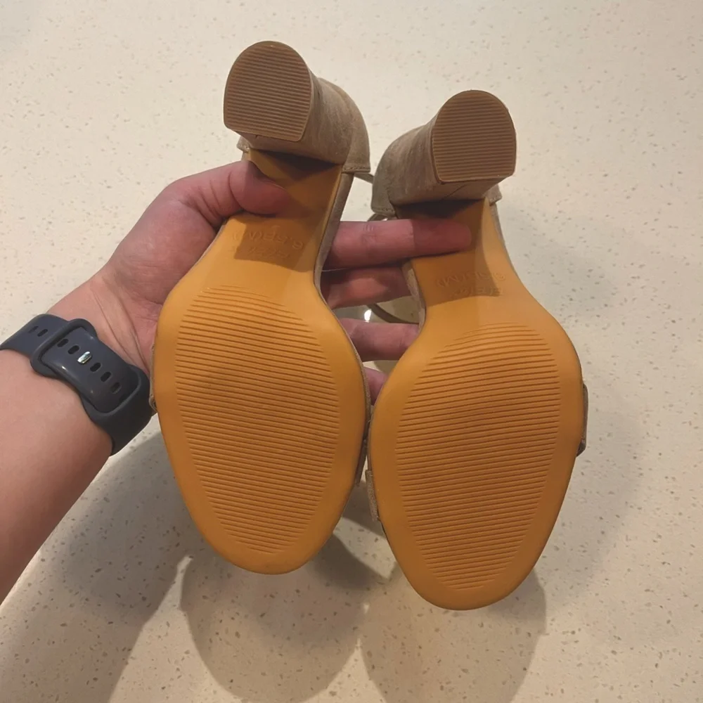 🆕 ElElax | 4 Inch Block High Heel Suede Sandals in Nude Size 6.5